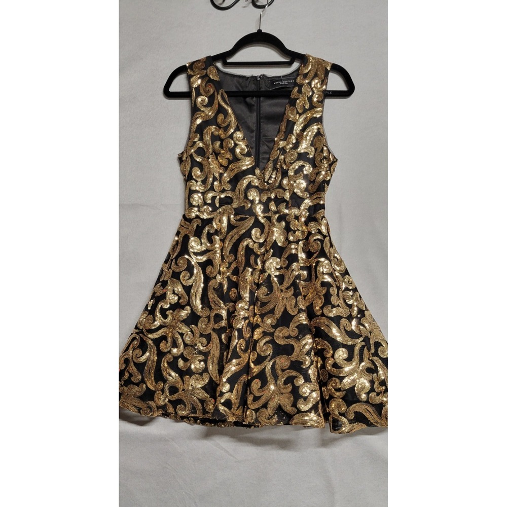 Black W/ Gold Sequin Trim Akira Chicago Black Label Short Evening Dress Size S
